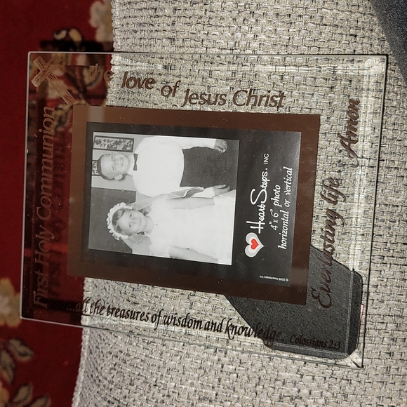 First Communion Glass Frame - Picture 1 of 7